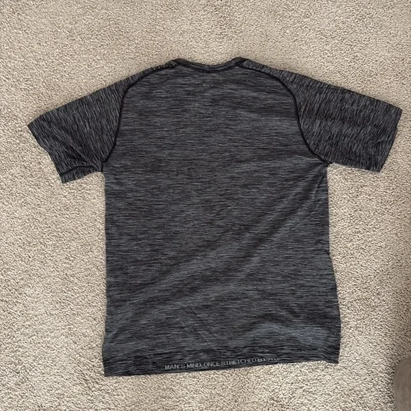 Lululemon Heathered Black Shirt - Men’s Large - Picture 4 of 5